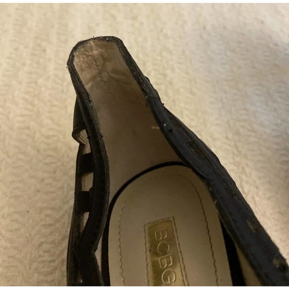 BCBGeneration Black Pump stiletto 4” Heels with rectangular cutouts SIZE 8 - Picture 5 of 7